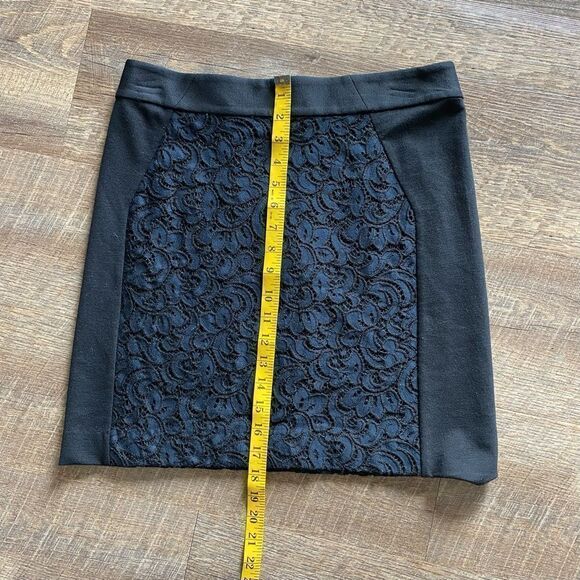 LOFT Skirt Black Navy Lace Overlay Small Stretch Office Academia - Picture 9 of 11